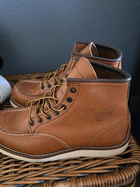 Men's Red Wing Tan Leather Moc Toe Boot